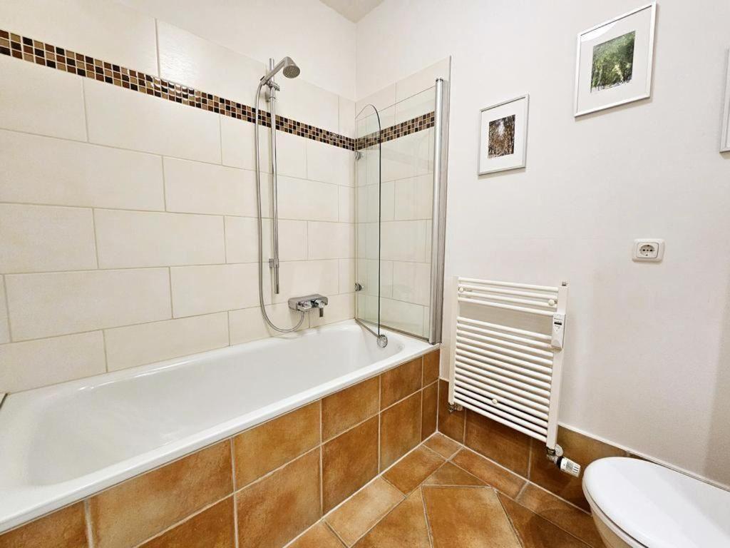 Residenz-Strandstrasse-14-Wohnung-16 Кюлунгсборн Экстерьер фото